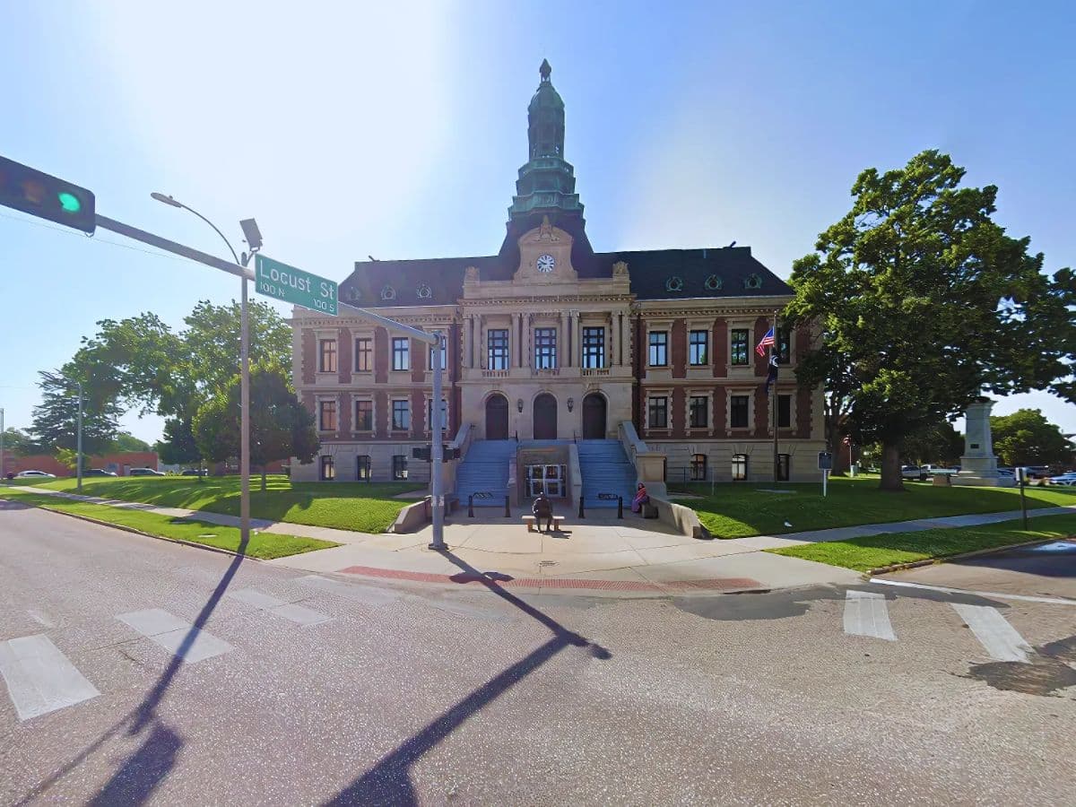 Hall County, NE courthouse