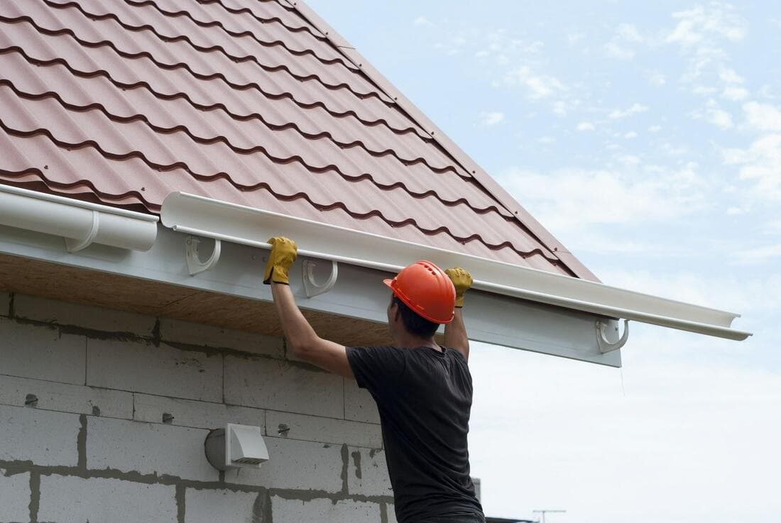 Seamless gutter installation on an Omaha, Nebraska home