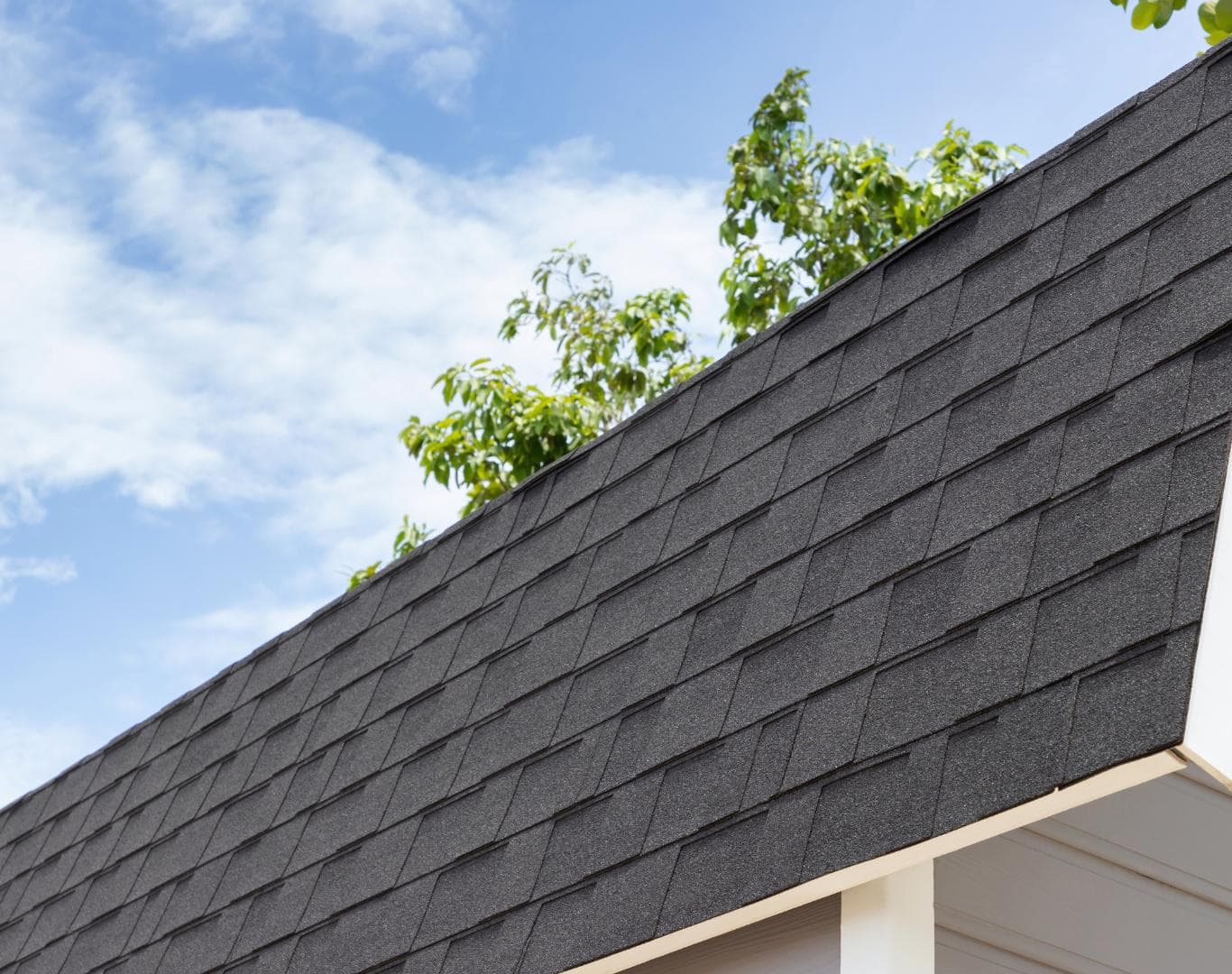New architectural shingles after a Lincoln, Nebraska roof replacement